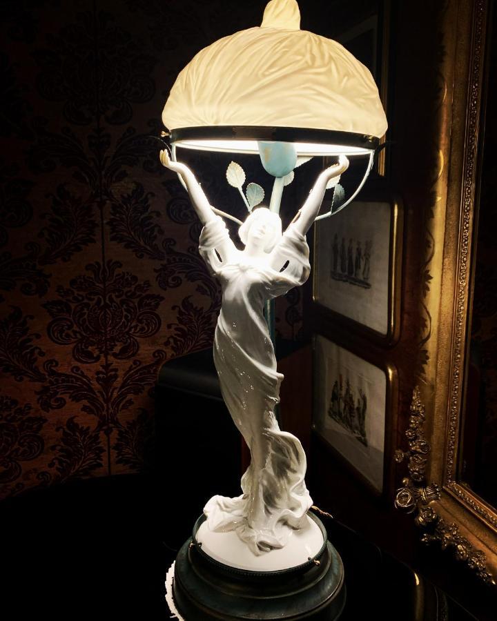 Luxury Room In Central Art Nouveau Building Next To Metro Station Milan Bagian luar foto
